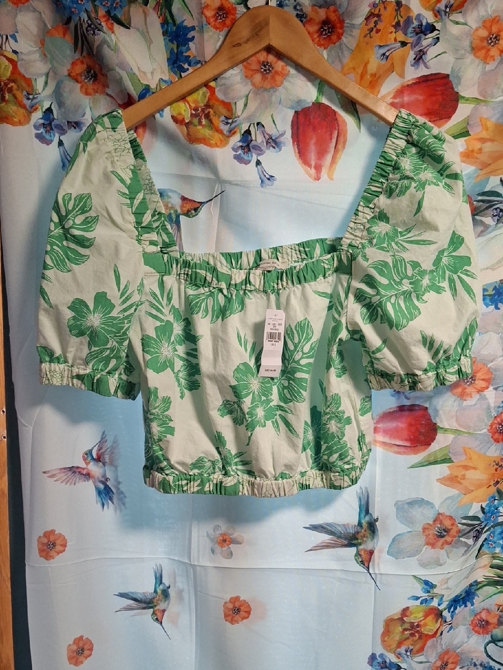 New American Eagle Outfitters Green Floral Puff-Sleeve Crop Top Size Small
